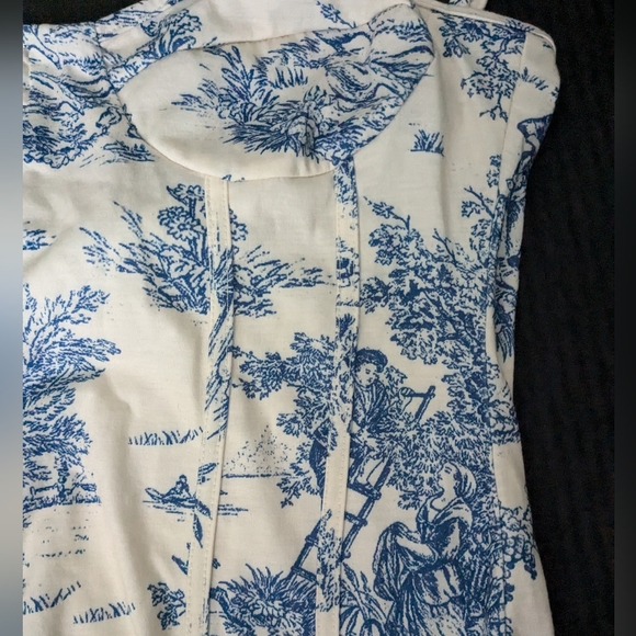 Cute set: printed body suit and matching mini skirt - Picture 6 of 16